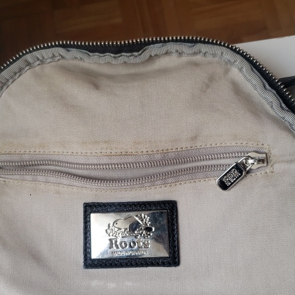 Vintage Roots pebbled leather backpack 🖤 - Picture 11 of 11